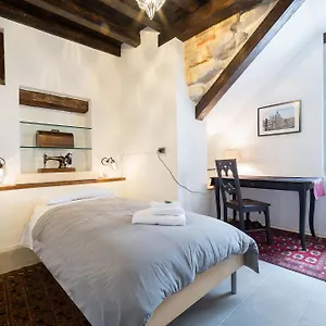 Apartment Ve.n.i.ce Cera Casa Santo Stefano, Venedig